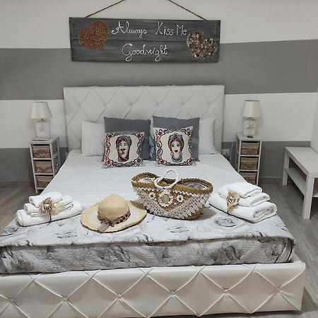 شقة Sicilia Bedda House تْشيفالو المظهر الخارجي الصورة